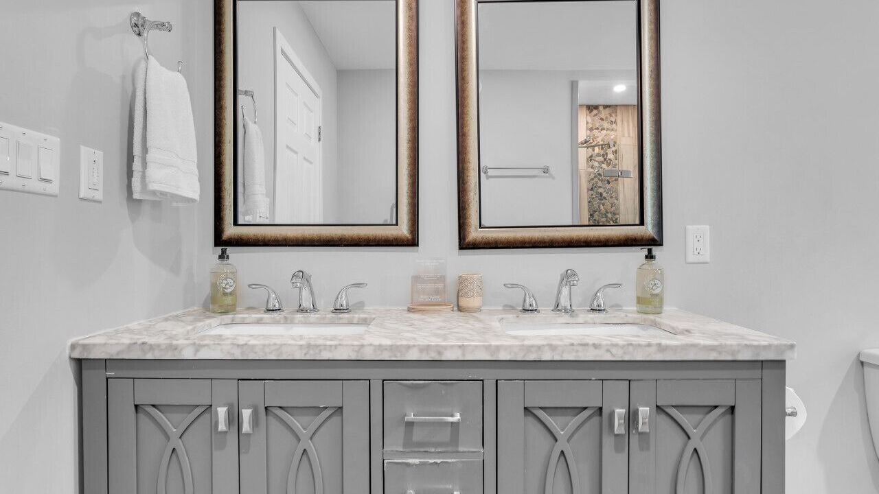 Photo of Bathroom in Leeds and the Thousand Islands