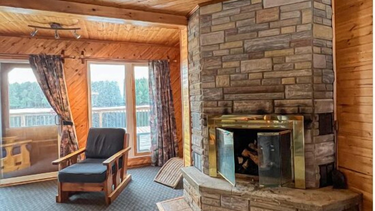 Photo of Livingroom in Magnetawan