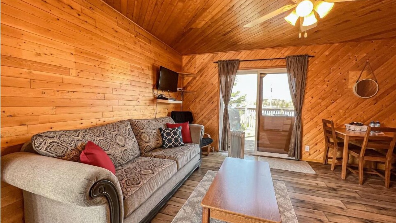 Photo of Livingroom in Magnetawan