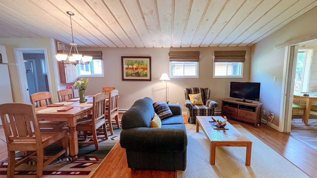 Photo of Livingroom in Kenora