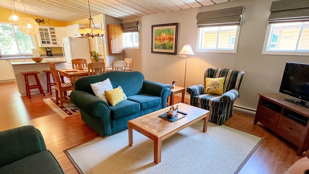 Photo of Livingroom in Kenora