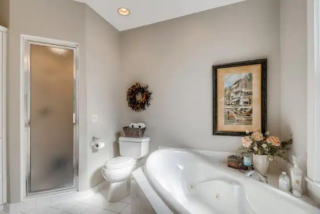 Photo of Bathroom in Summit Hill