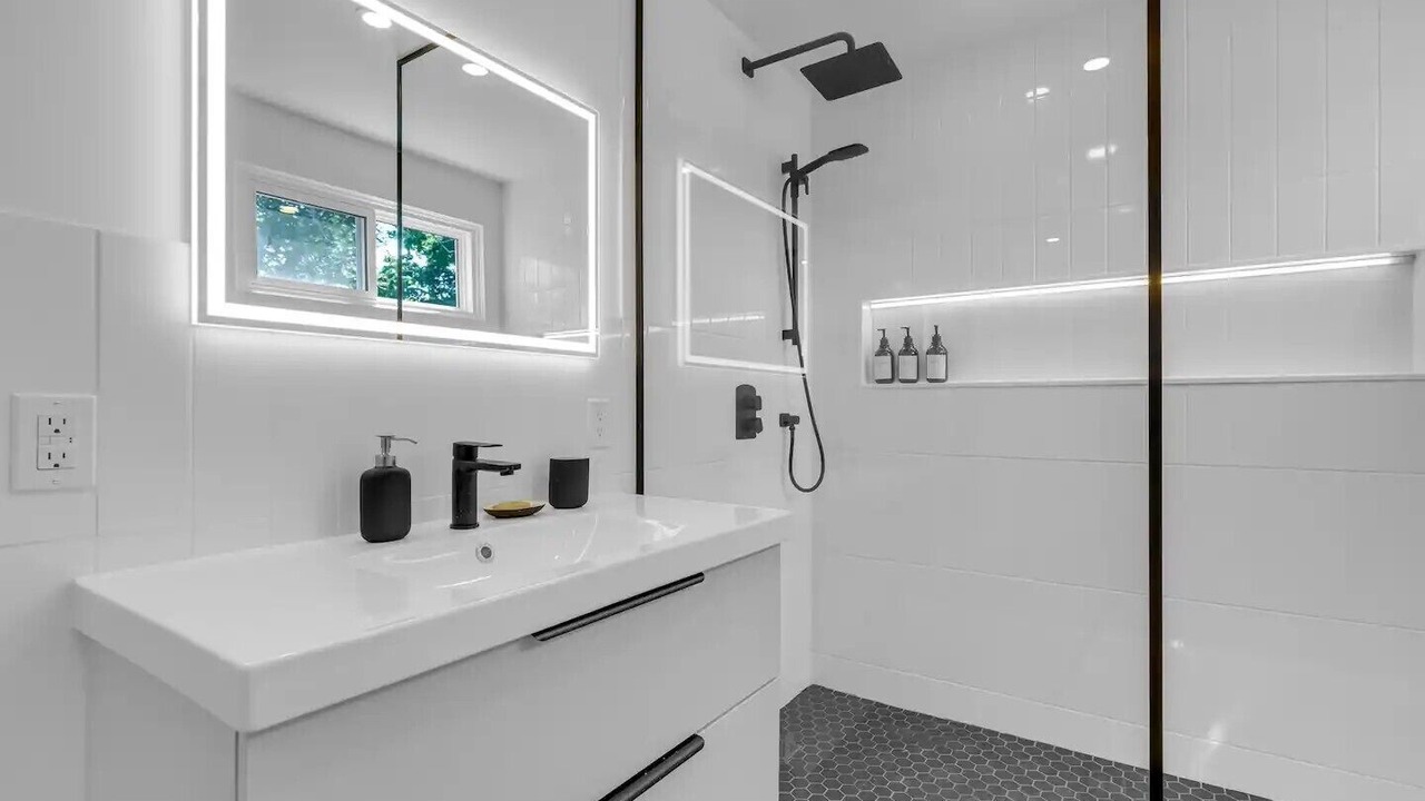 Photo of Bathroom in Port Weller