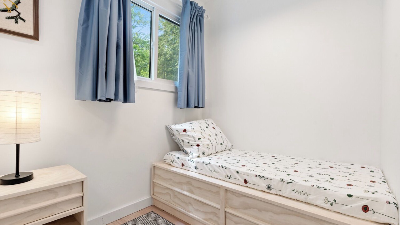 Photo of Bedroom in North Frontenac