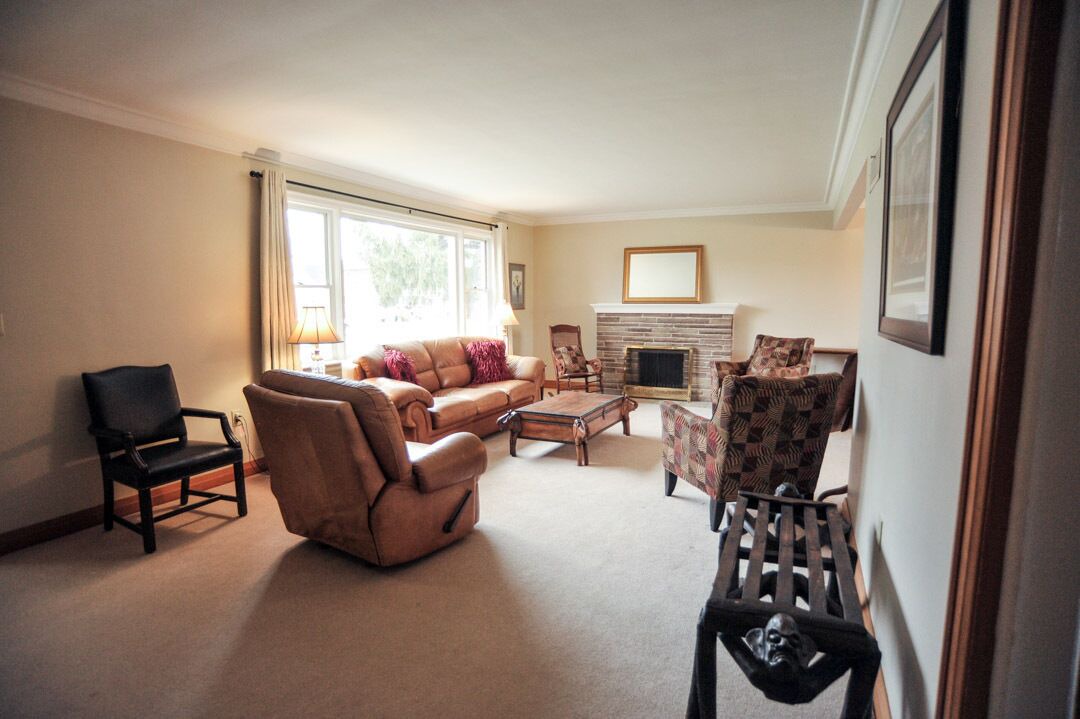 Photo of Livingroom in Port Dover