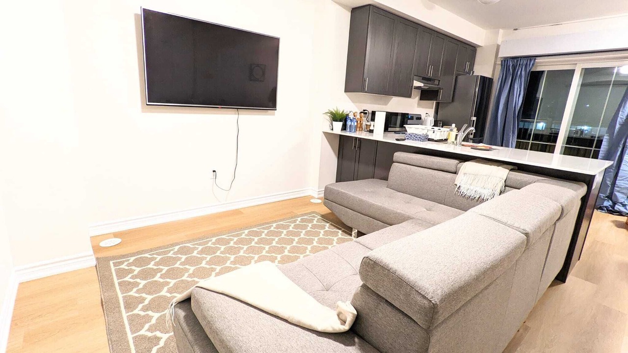 Photo of Livingroom in Durham Region