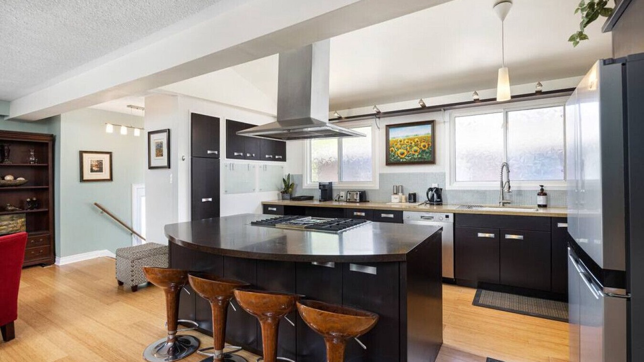 Photo of Kitchen in Clarkson-Lorne Park
