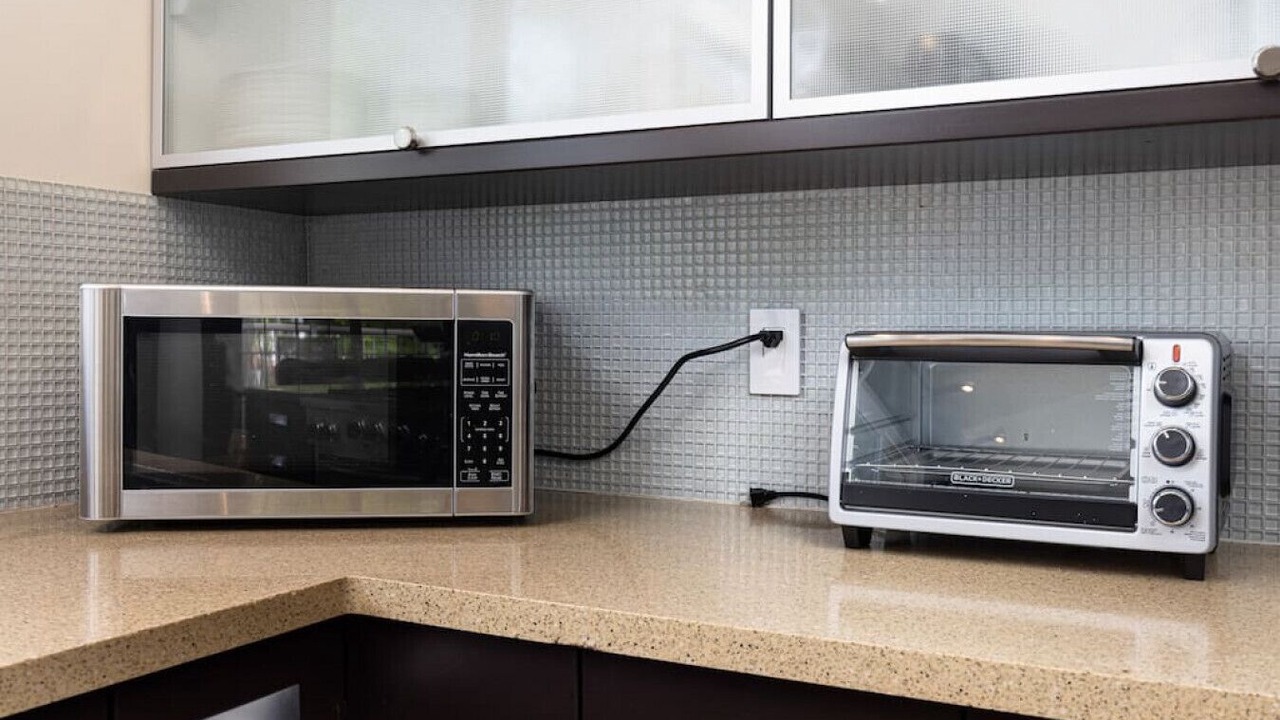 Photo of Kitchen in Clarkson-Lorne Park