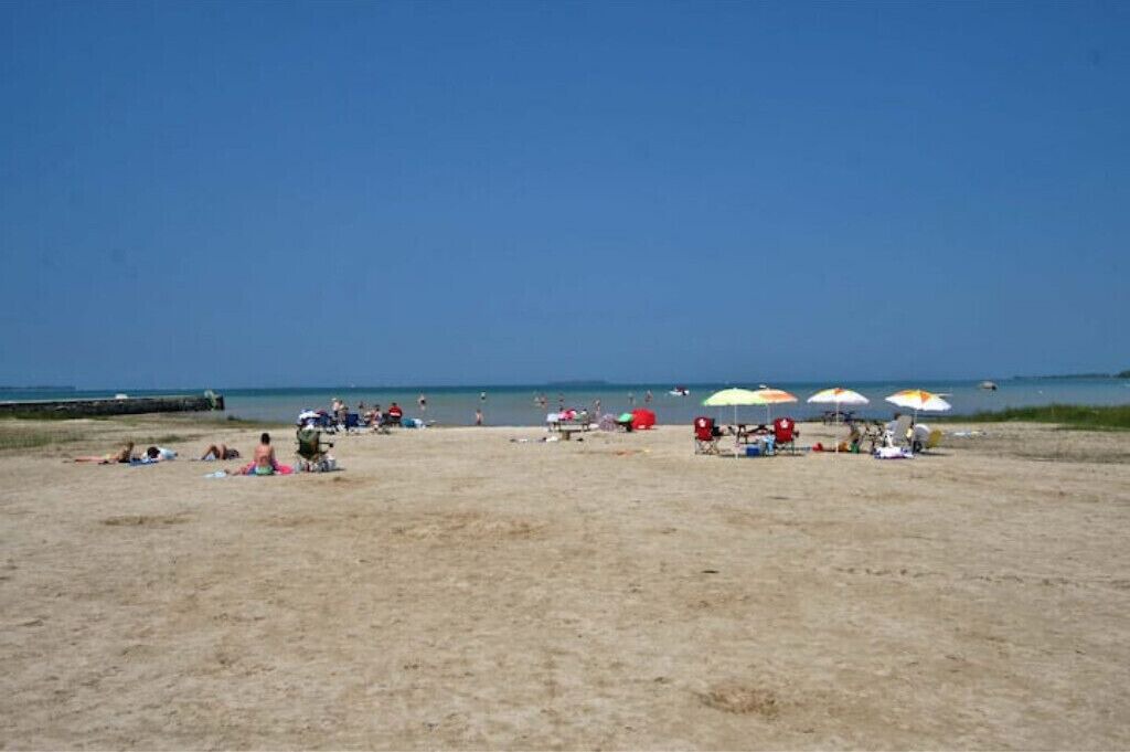 Photo of Others in Red Bay