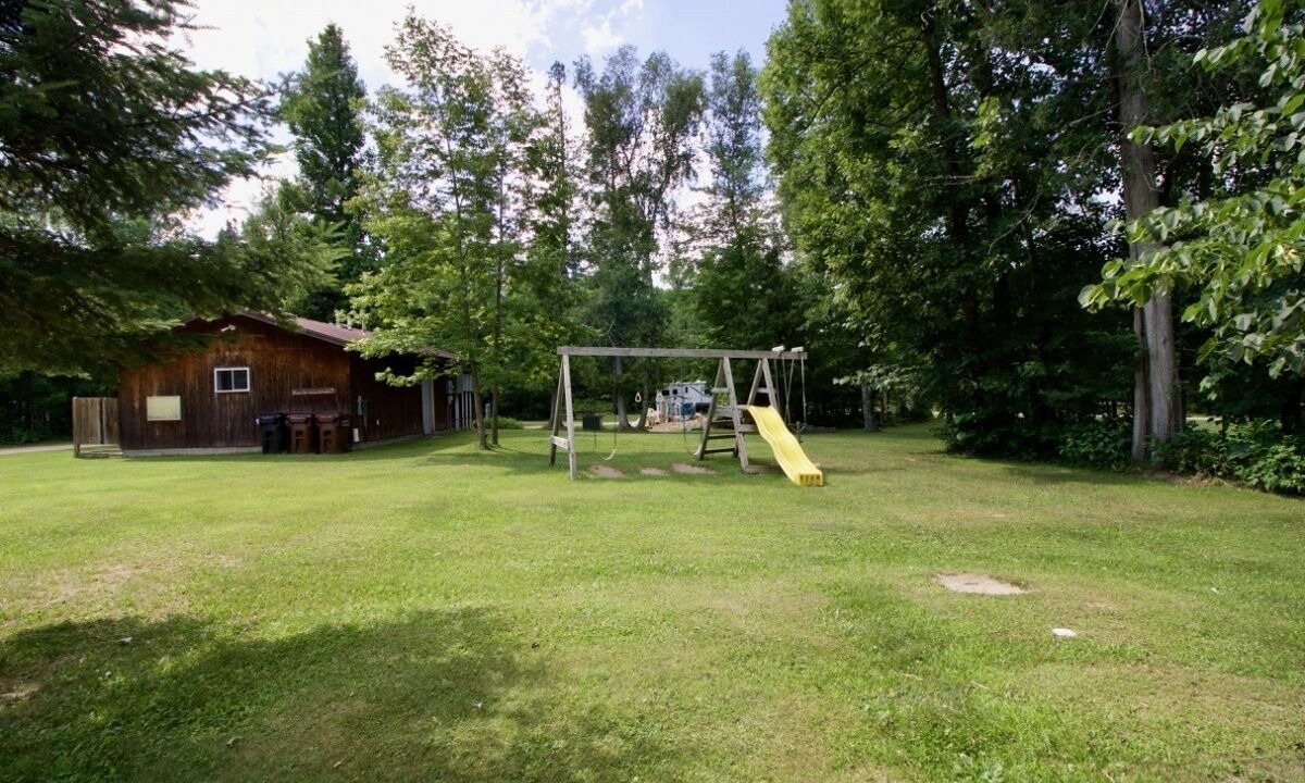 Photo of Others in Remer