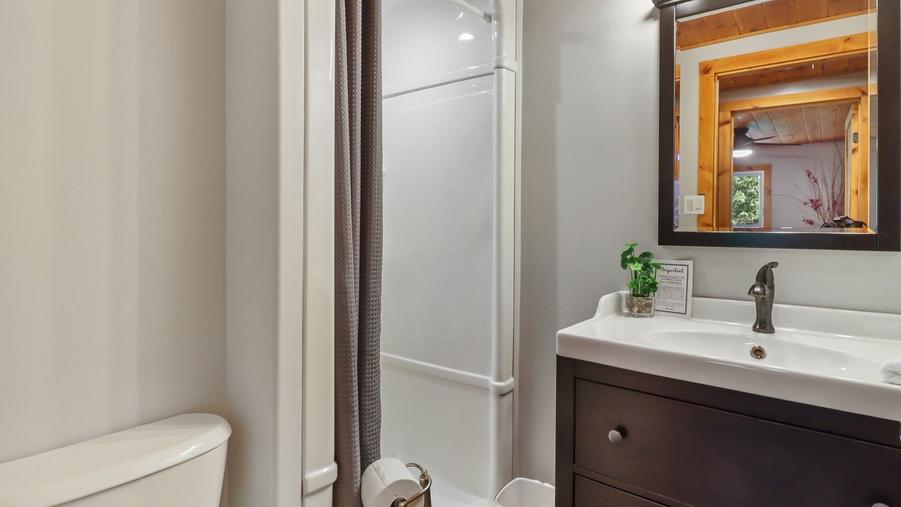 Photo of Bathroom in Brock