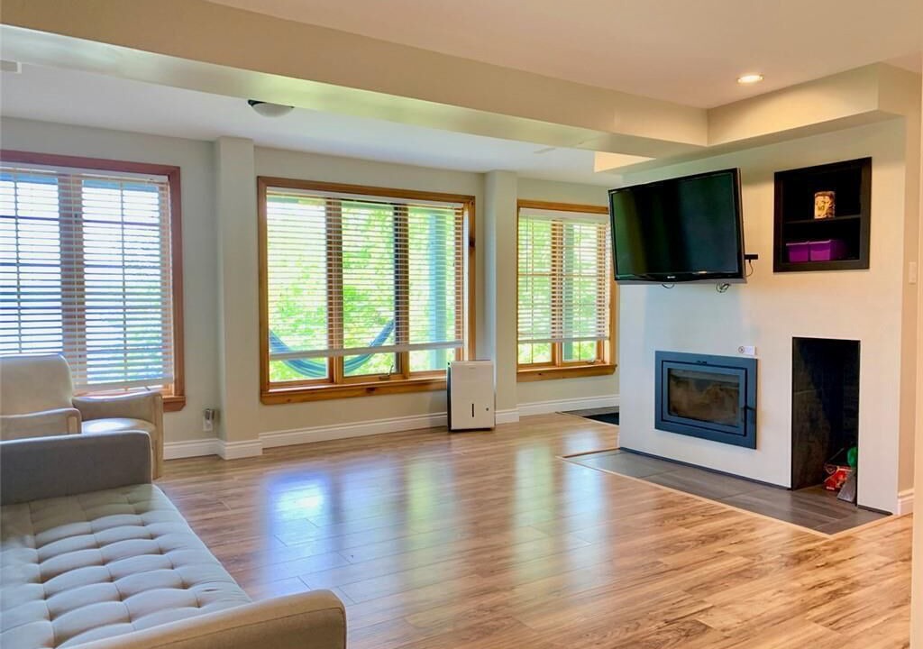 Photo of Livingroom in Georgian Bluffs