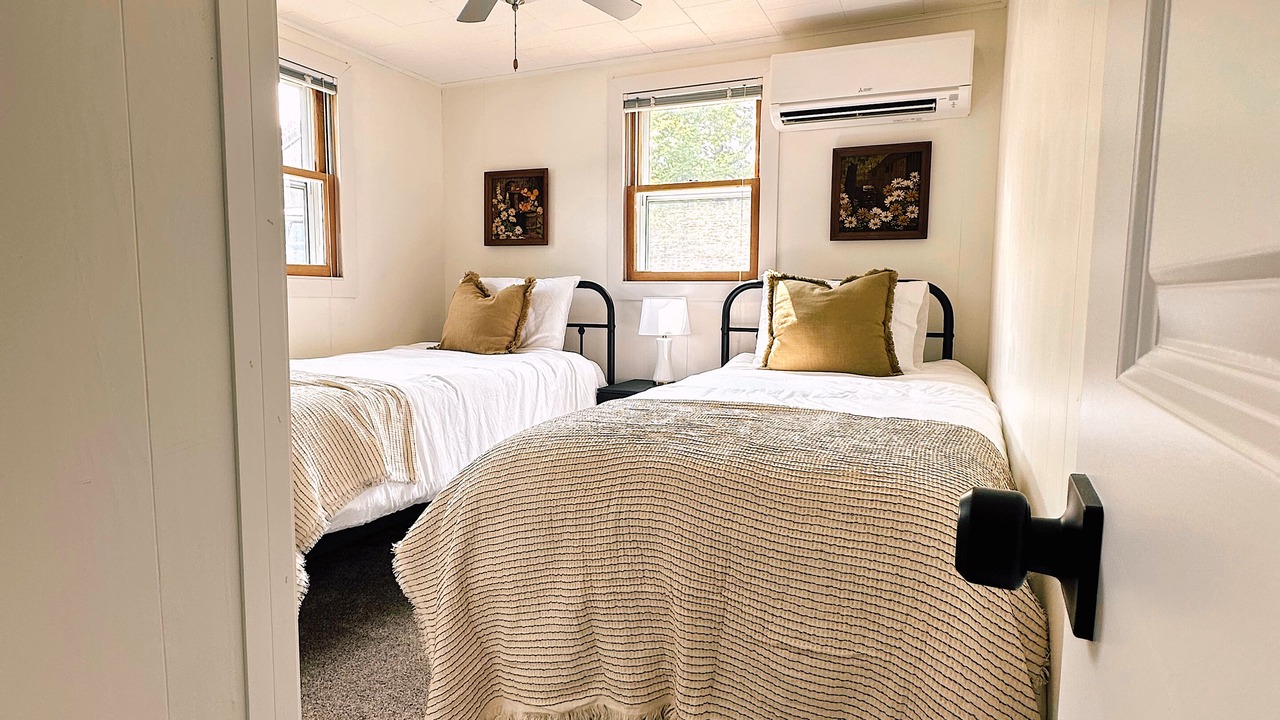 Photo of Bedroom in Alexandria