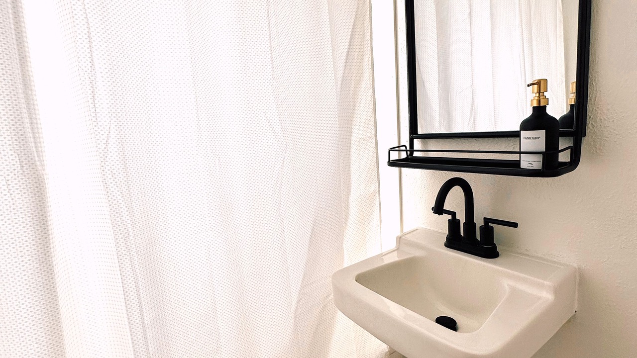 Photo of Bathroom in Alexandria