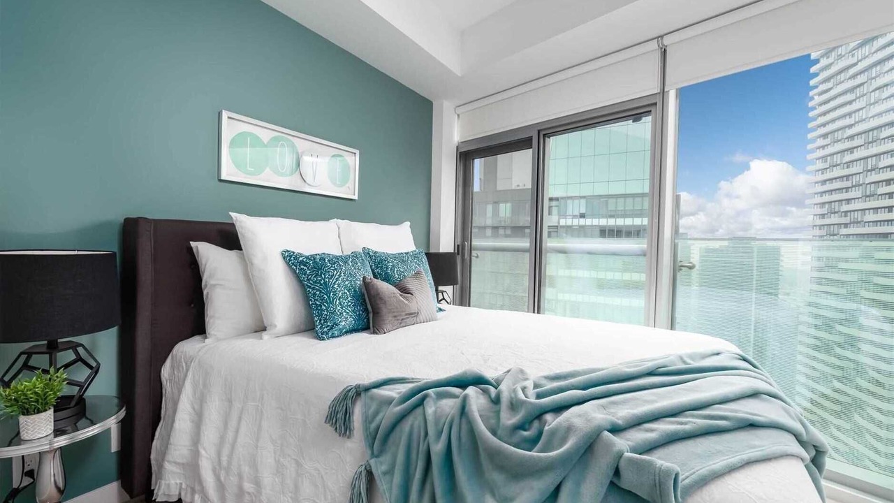 Photo of Bedroom in Toronto Entertainment District