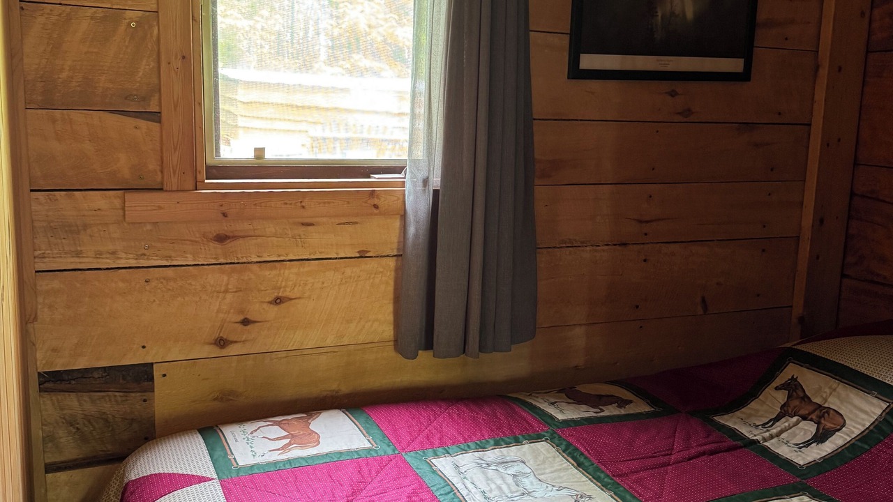 Photo of Bedroom in Melrude