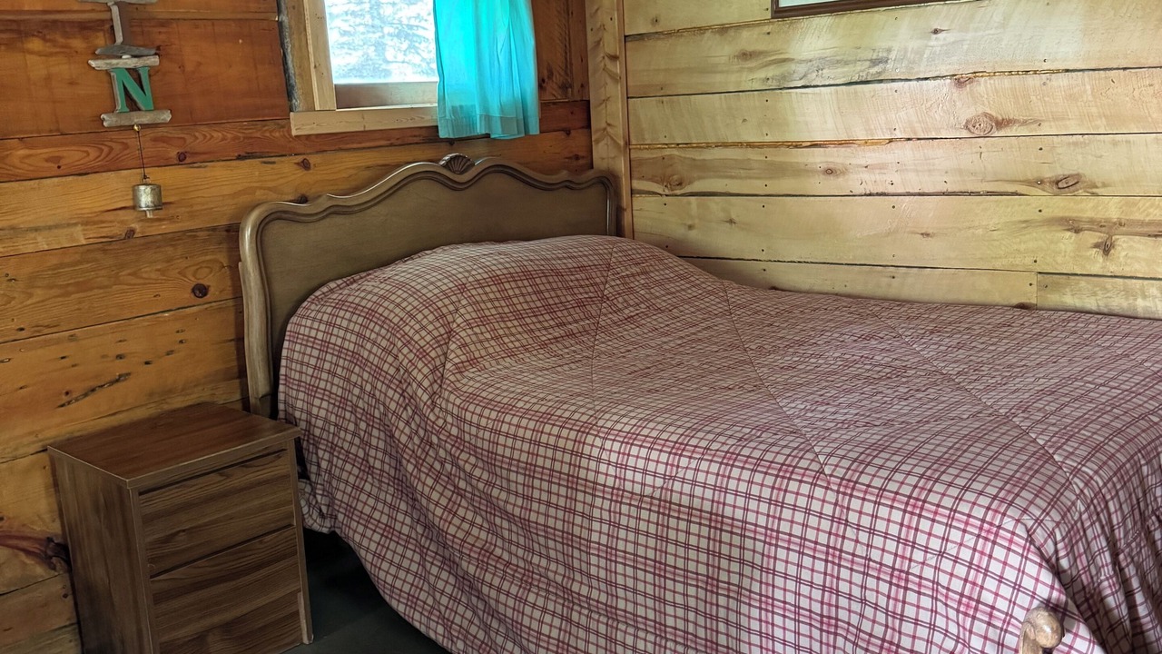 Photo of Bedroom in Melrude