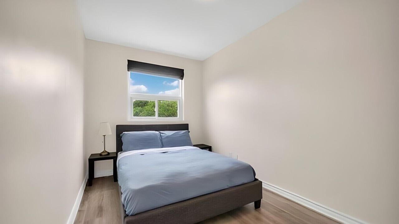Photo of Bedroom in The Beaches
