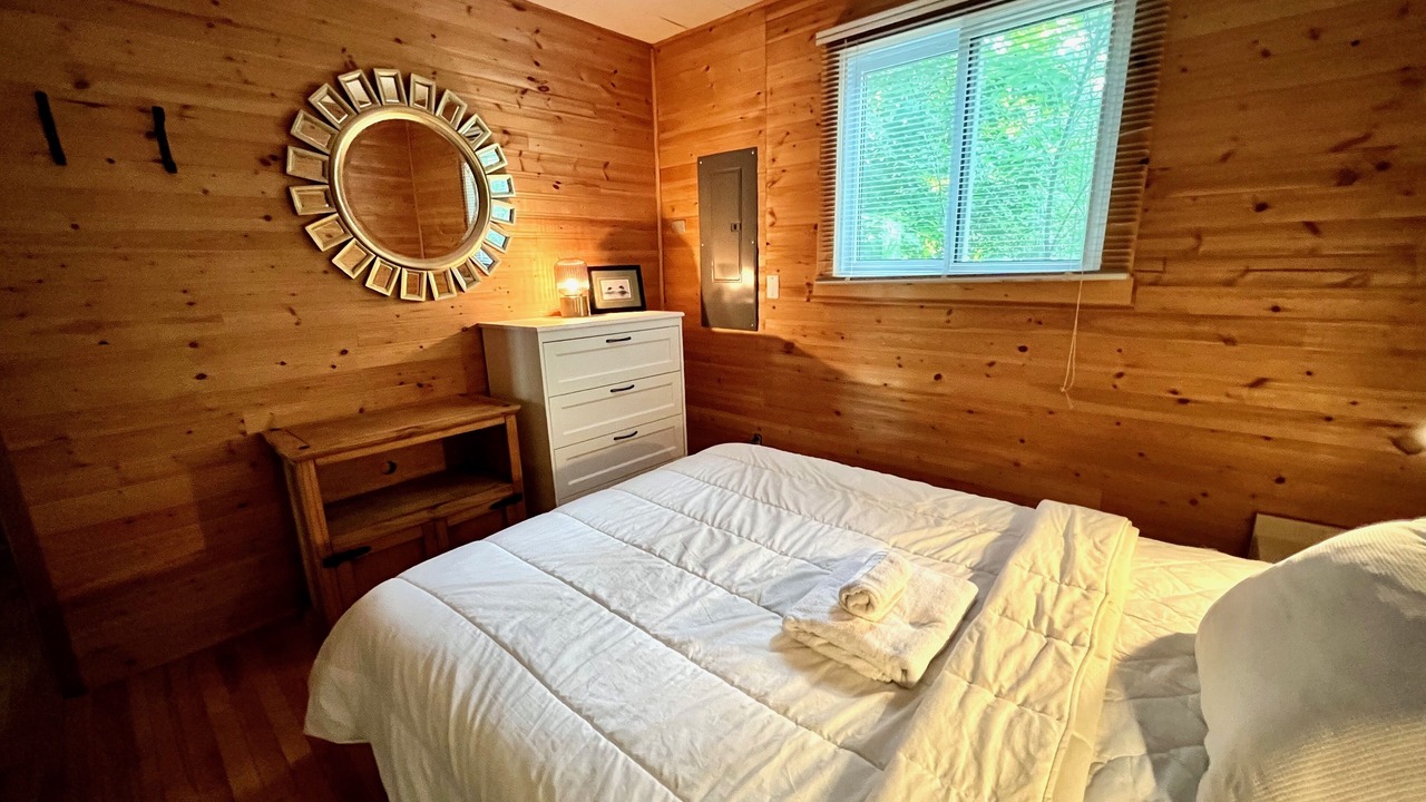 Photo of Bedroom in Central Frontenac