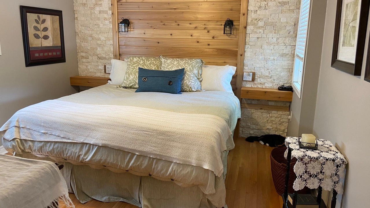 Photo of Bedroom in Havelock-Belmont-Methuen