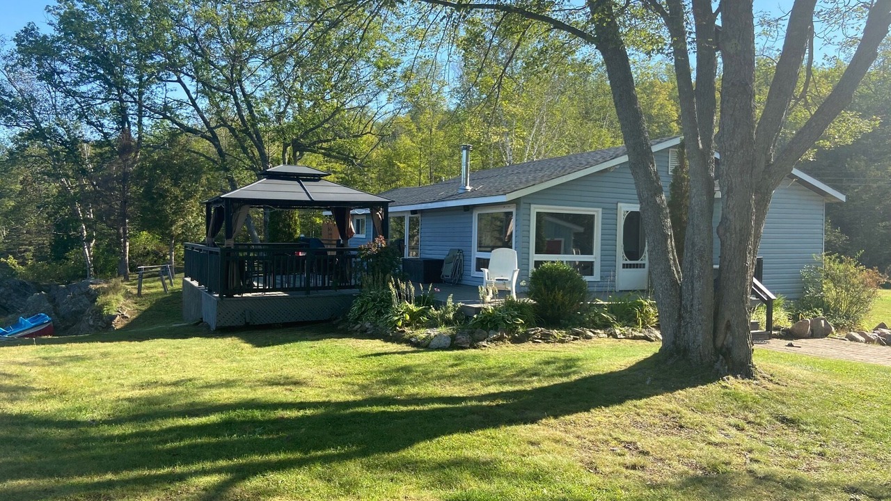 Photo of Patio Balcony in Havelock-Belmont-Methuen
