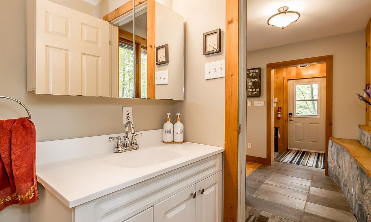 Photo of Bathroom in Gravenhurst