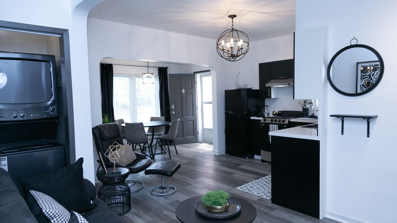 Photo of Livingroom in Port Dalhousie