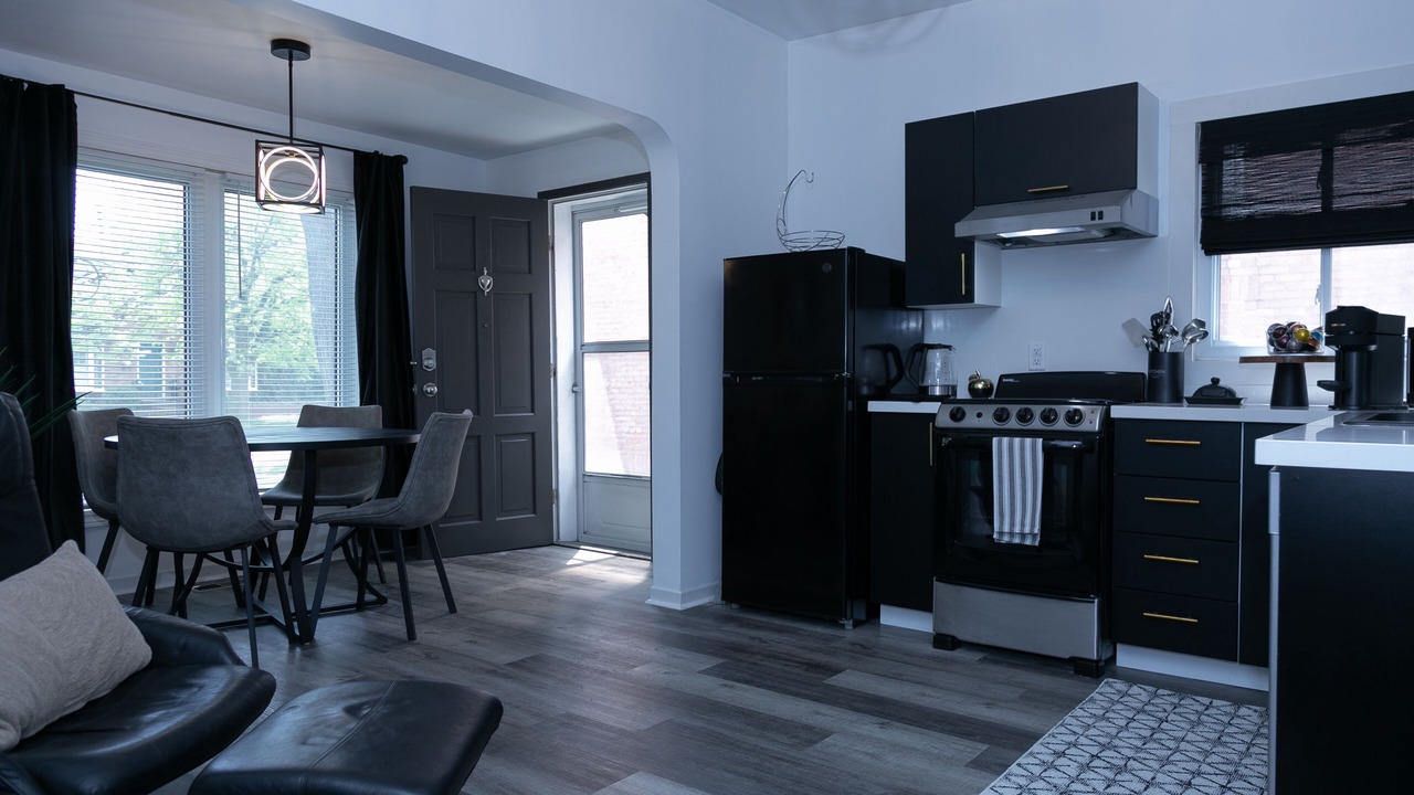 Photo of Kitchen in Port Dalhousie