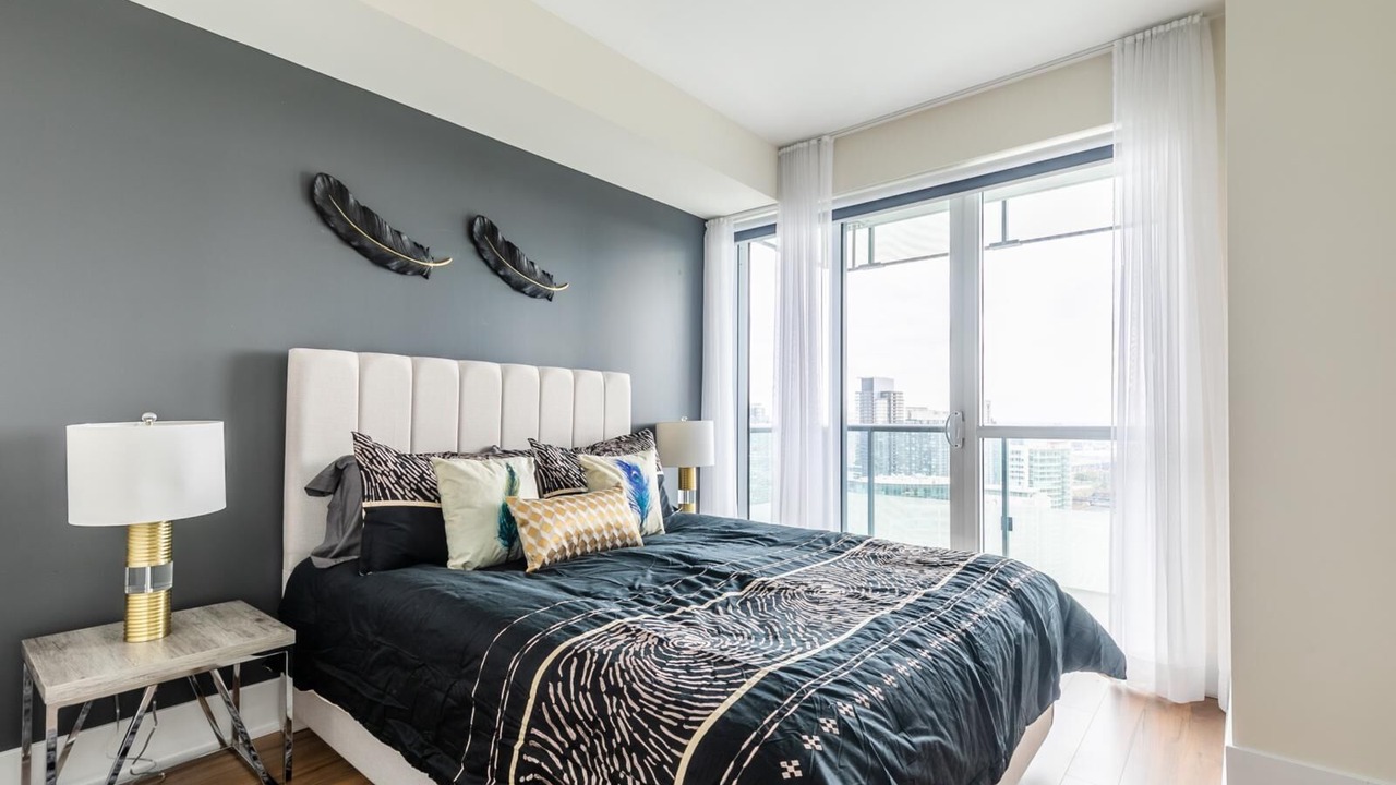 Photo of Bedroom in Toronto Entertainment District
