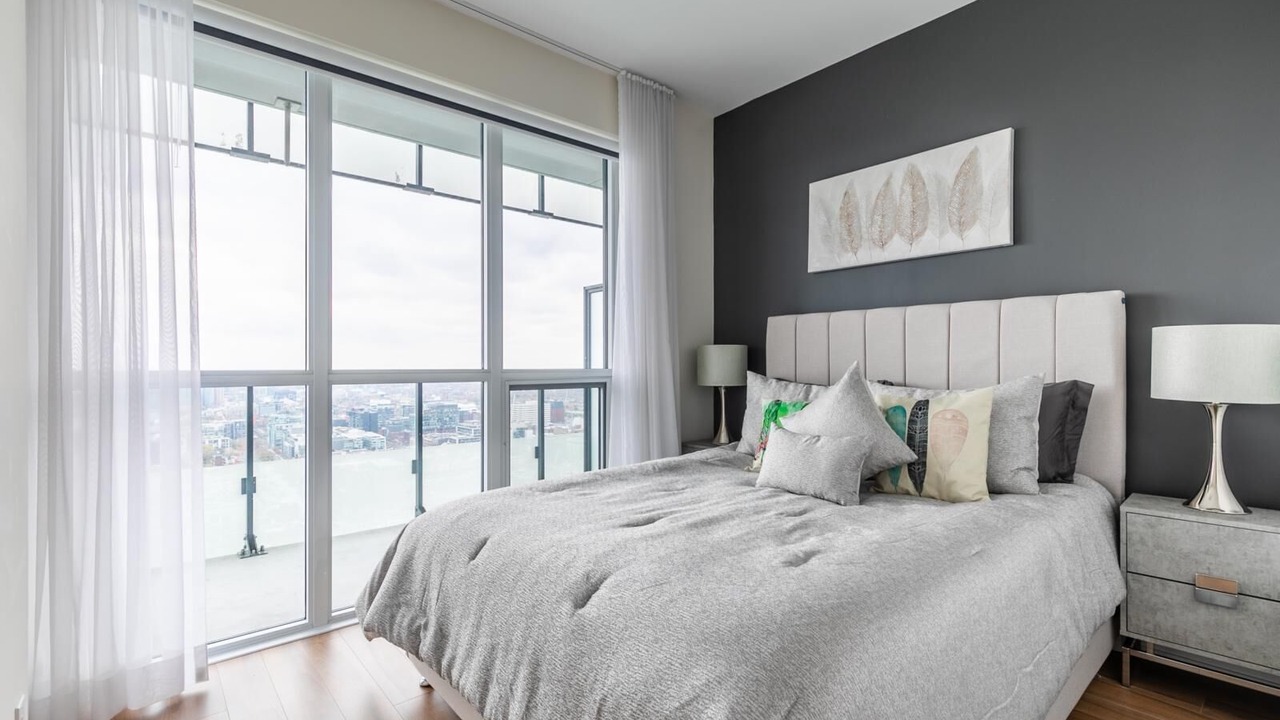 Photo of Bedroom in Toronto Entertainment District