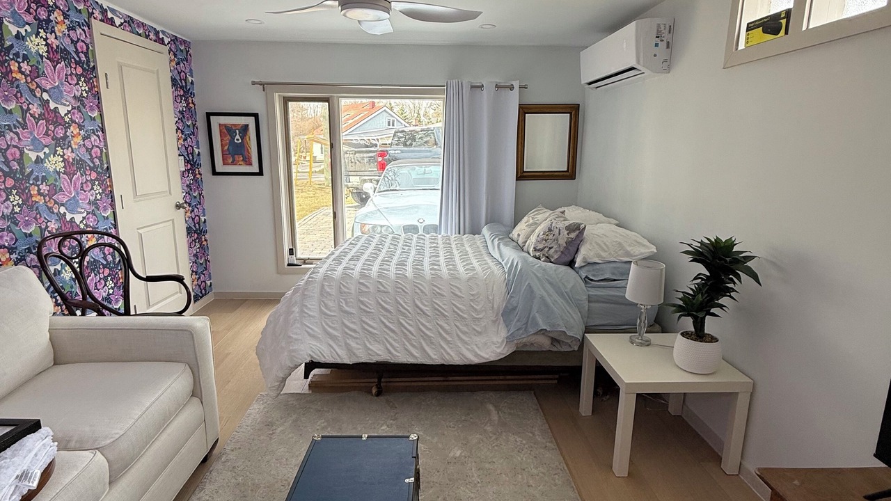 Photo of Bedroom in Cobourg