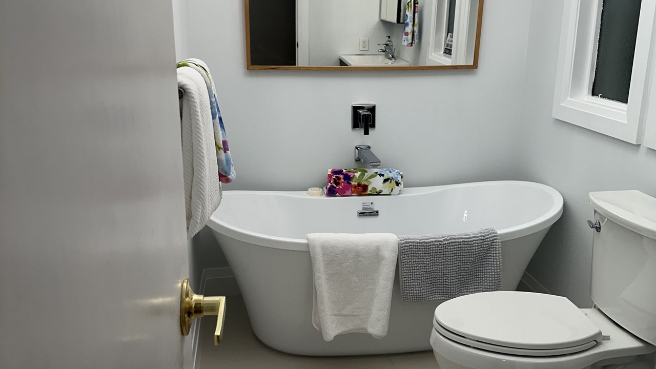 Photo of Bathroom in Cobourg