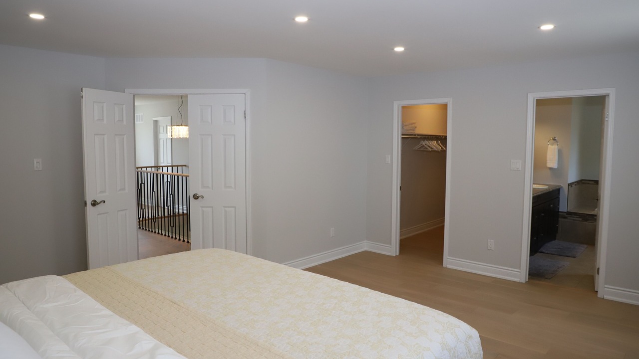 Photo of Bedroom in Alcona