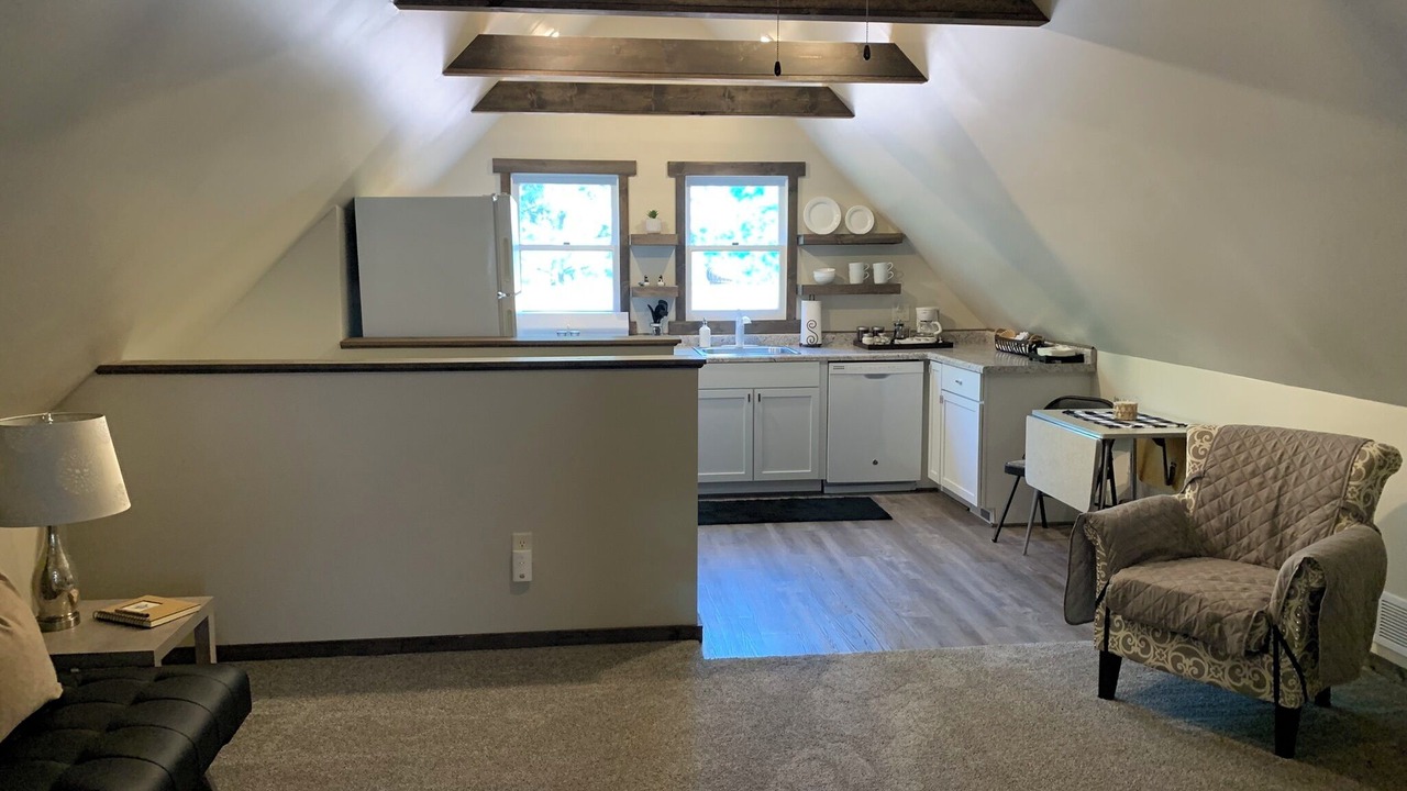 Photo of Livingroom in Backus