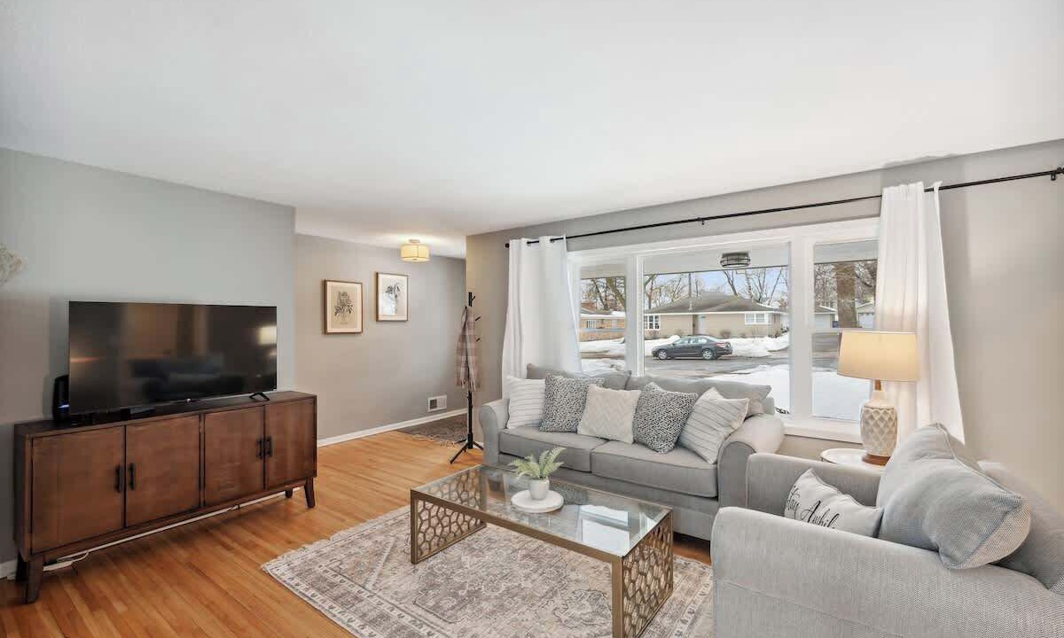 Photo of Livingroom in Elk River
