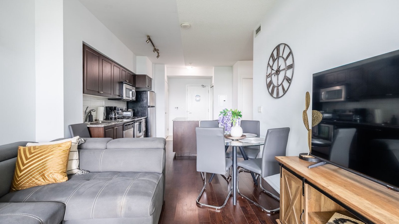 Photo of Livingroom in Fort York