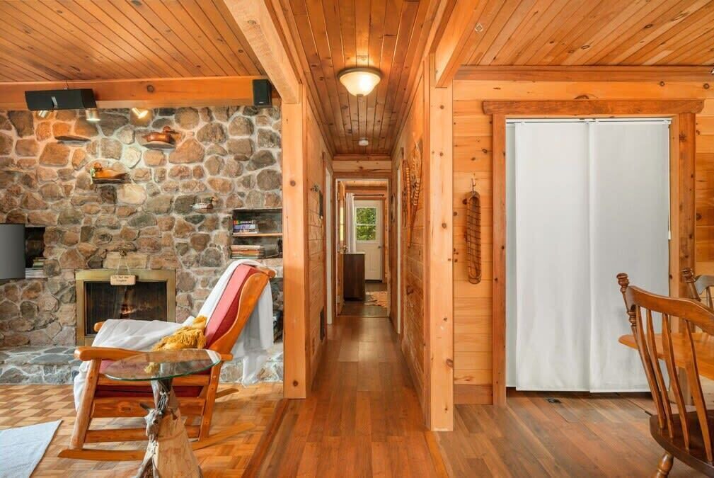 Photo of Livingroom in Hastings Highlands