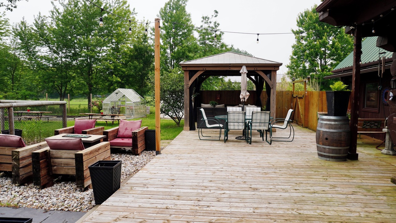 Photo of Outdoor in Lakeshore