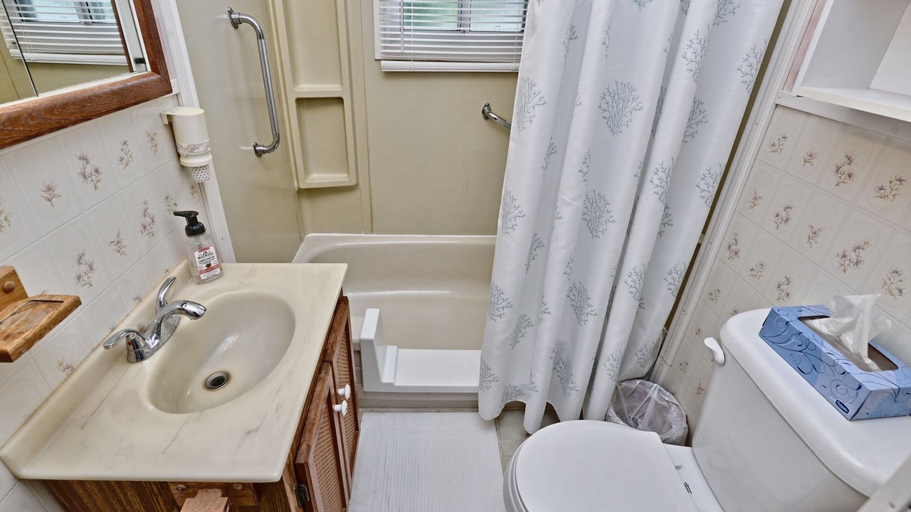 Photo of Bathroom in Dunsford