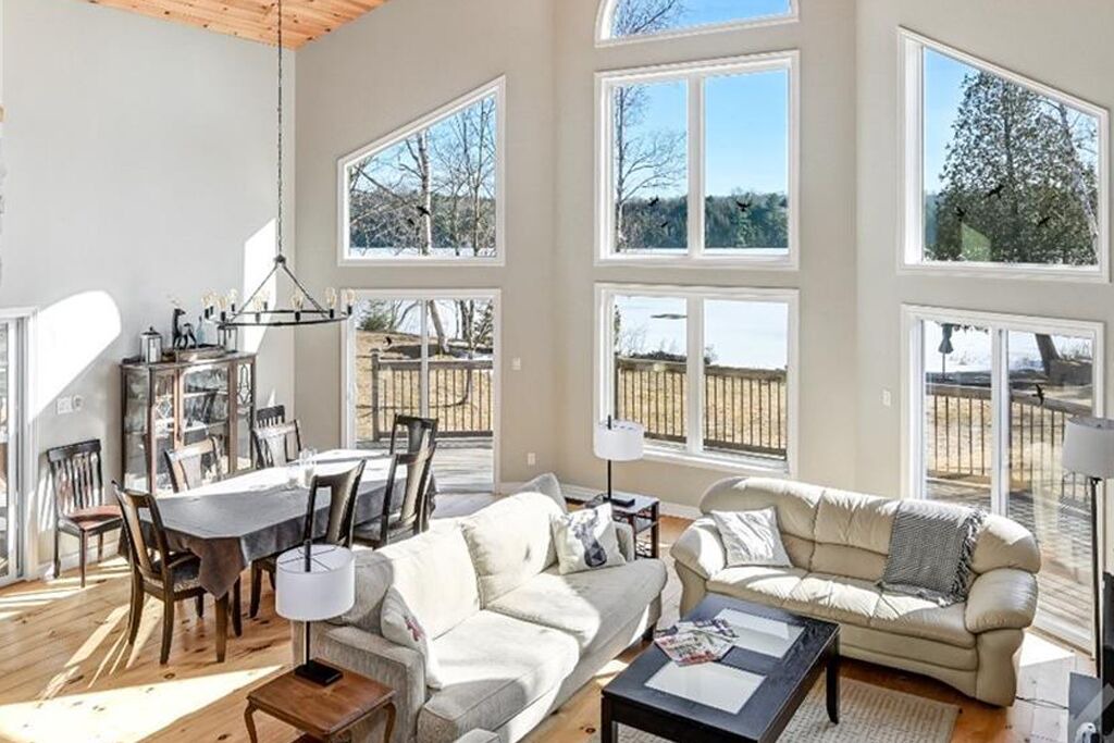 Photo of Livingroom in Arden