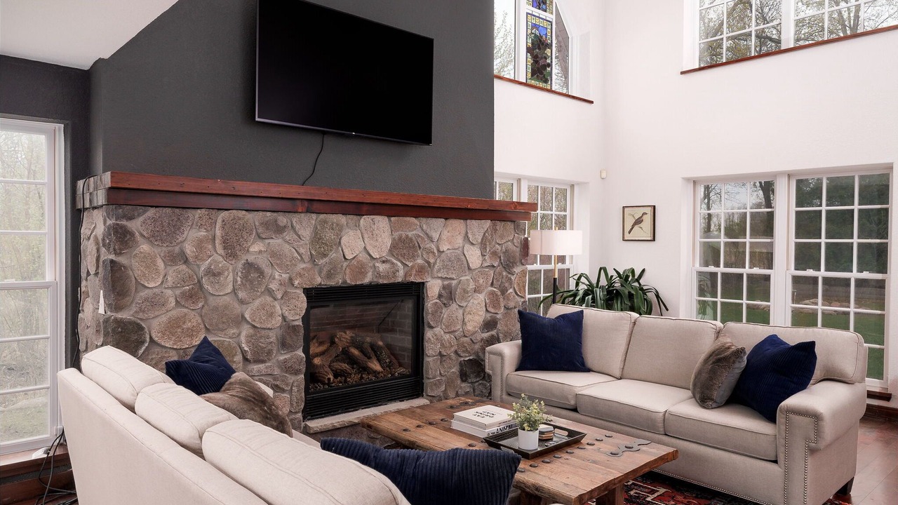 Photo of Livingroom in Forest Lake