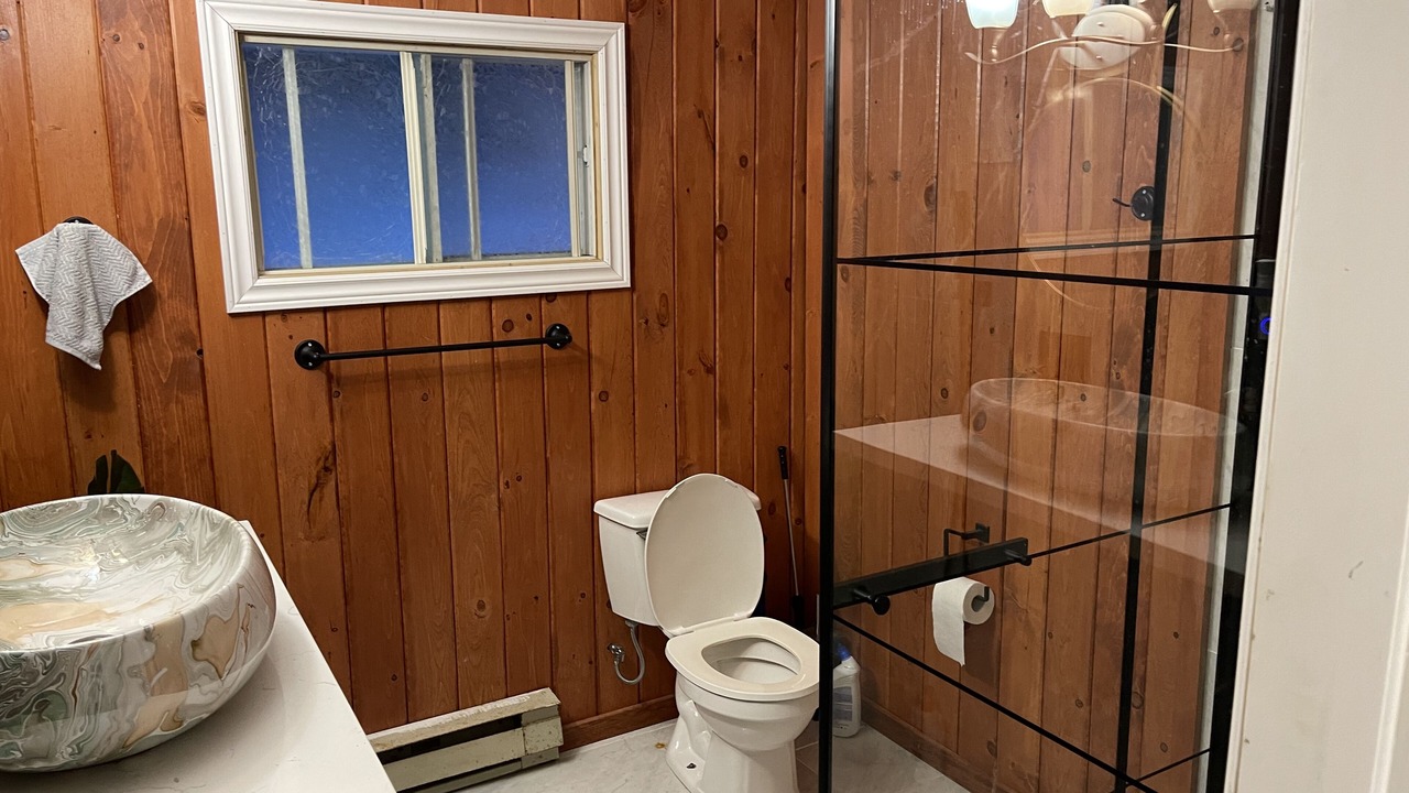 Photo of Bathroom in Faraday
