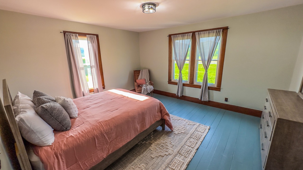 Photo of Bedroom in Houston County