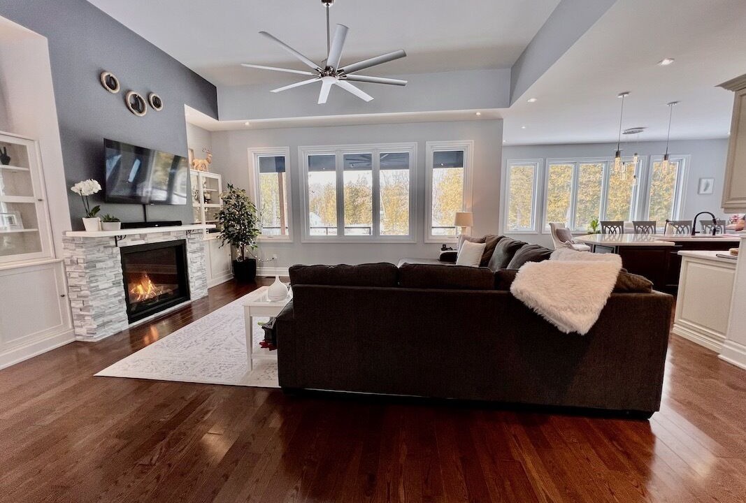 Photo of Livingroom in Coboconk