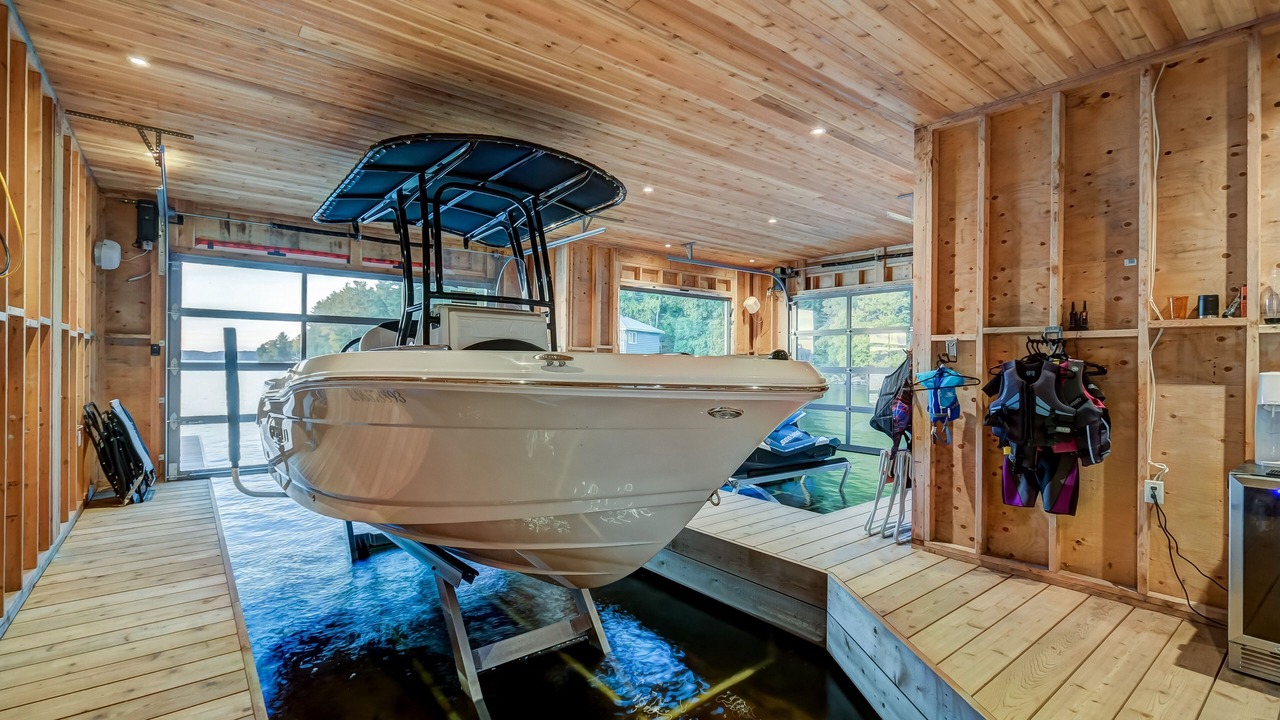 Photo of Others in Lake of Bays