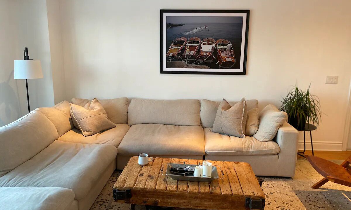 Photo of Livingroom in Frontenac
