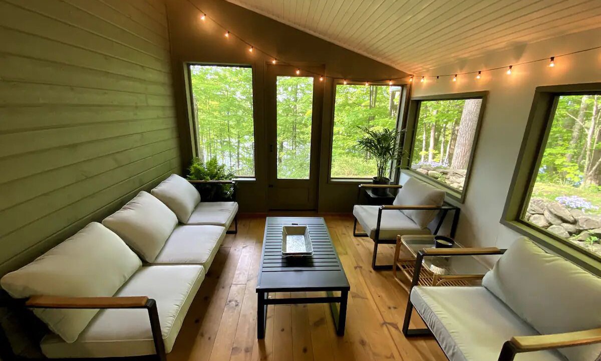Photo of Livingroom in Frontenac