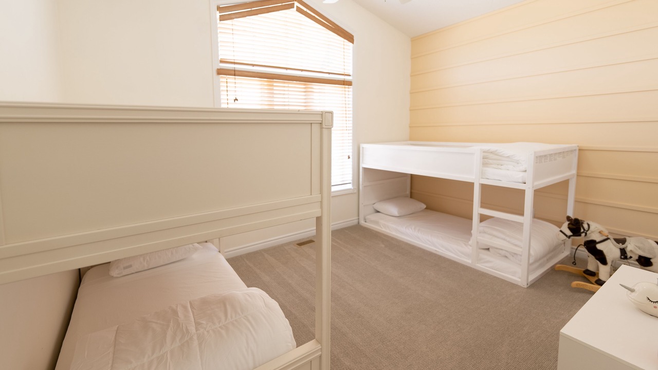 Photo of Bedroom in Bluewater Beach