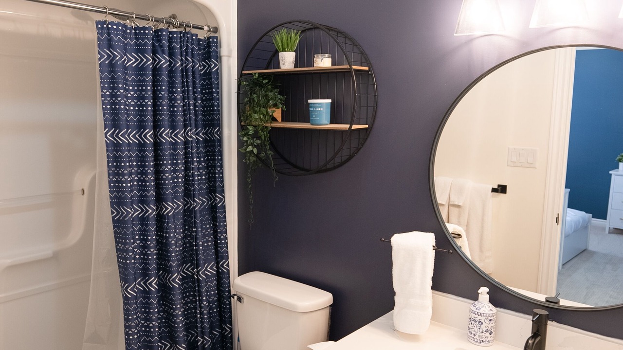 Photo of Bathroom in Bluewater Beach