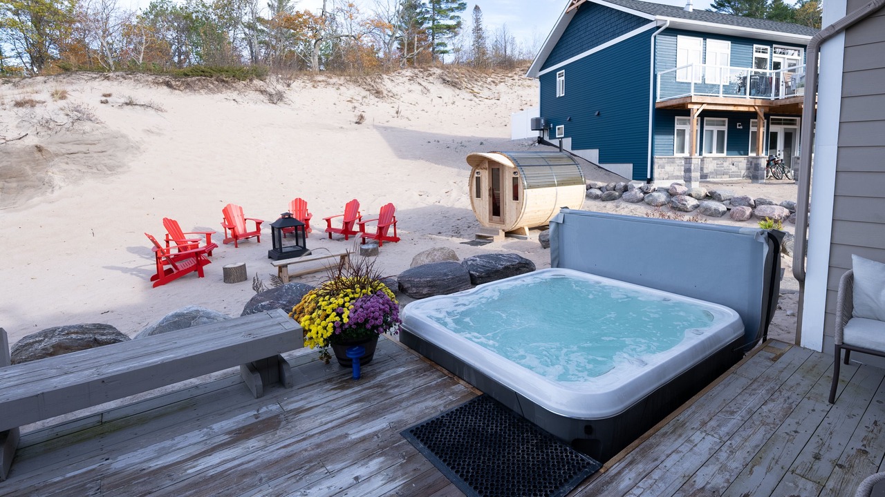 Photo of Patio Balcony in Bluewater Beach